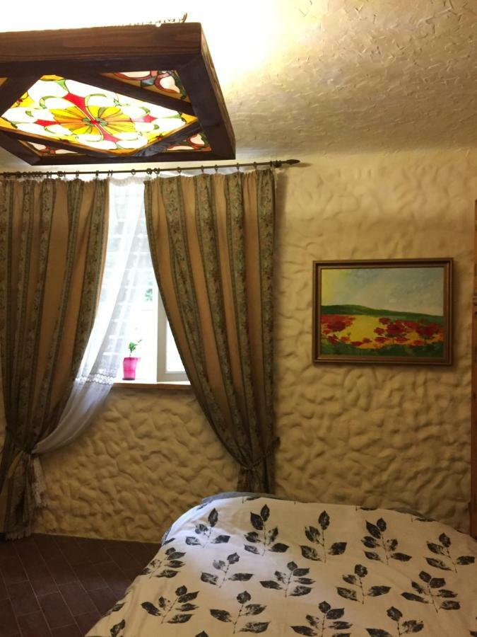 Apartament Basarab Lviv Kültér fotó